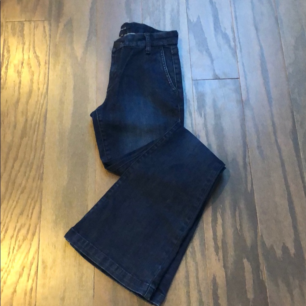Fit to flare denim